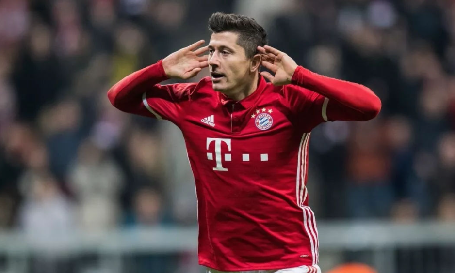 AYX- 莱万多夫斯基辱华 