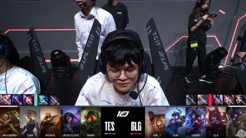 AYX-莱万多夫斯基在TES比赛中绝杀，败北引发热议！的简单介绍