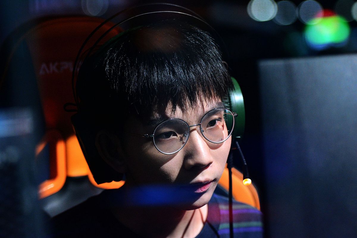 爱游戏-关于Faker新星挺进下一轮表现惊艳，TL未来可期！的信息